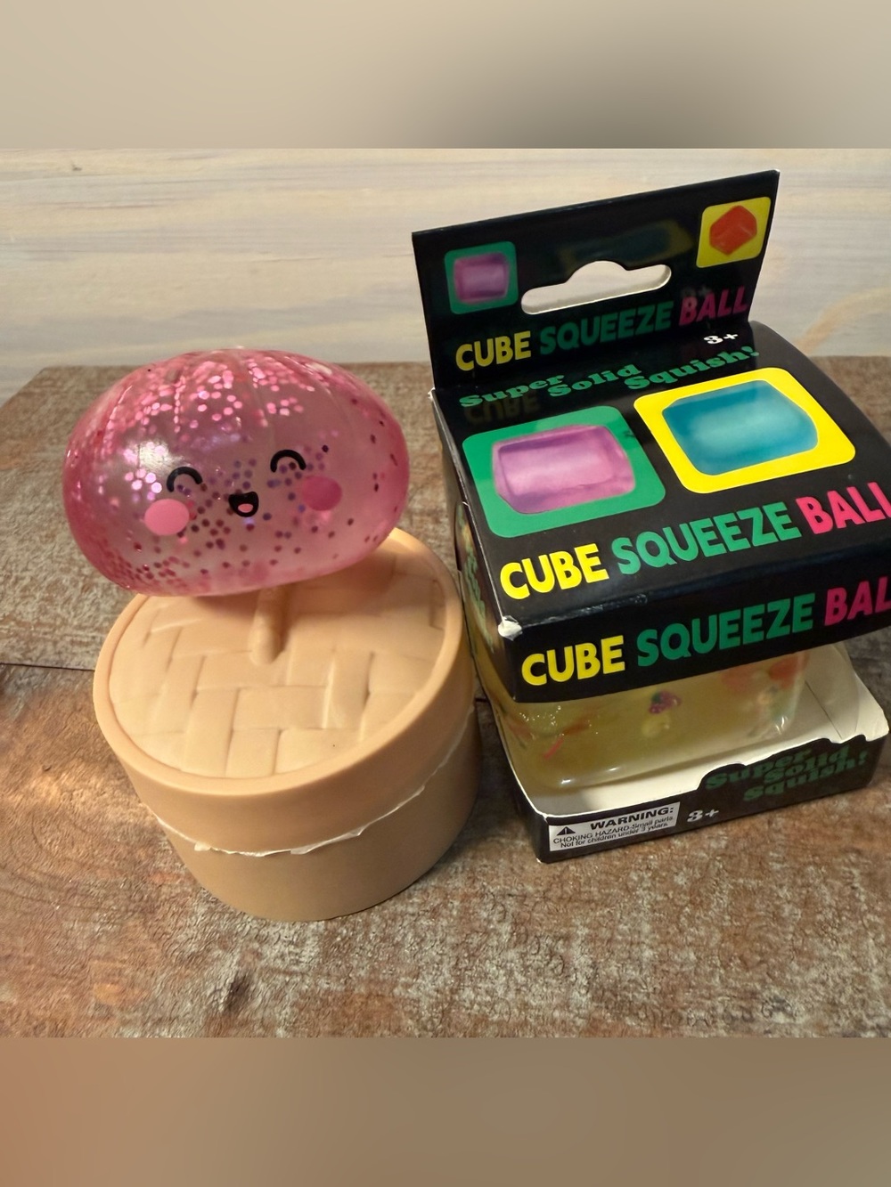 Mini squishy dumpling glitter & Fruit Cube Squeeze